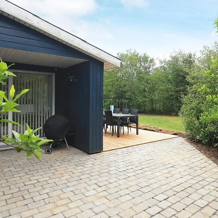 5 Person In Thyholm-by Traum *